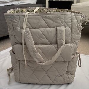 Vera Bradley Quilted Beige diaper Tote Bag euc